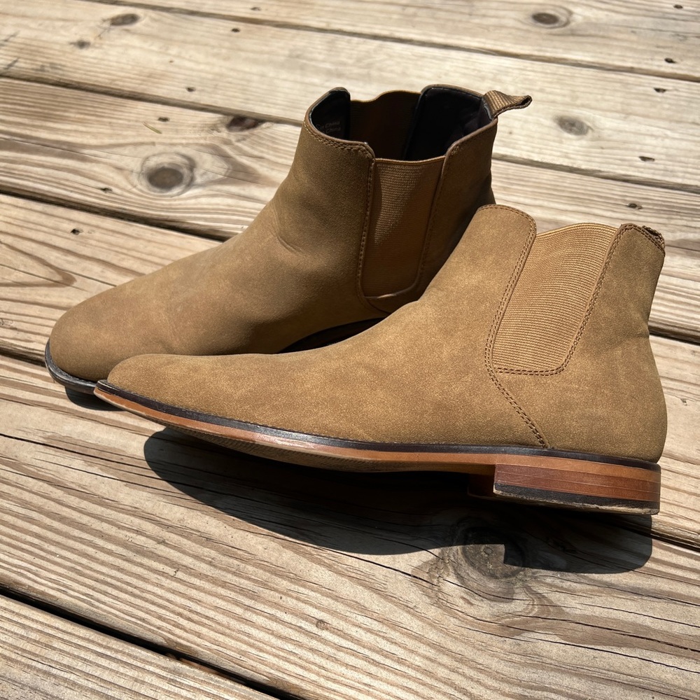 Mens Chelsea boot tan beige
